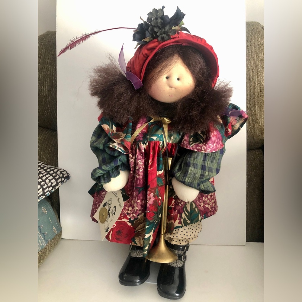 Little Souls One Of A Kind 21” Plush “Linda” Created By Gretchen Wilson Signed